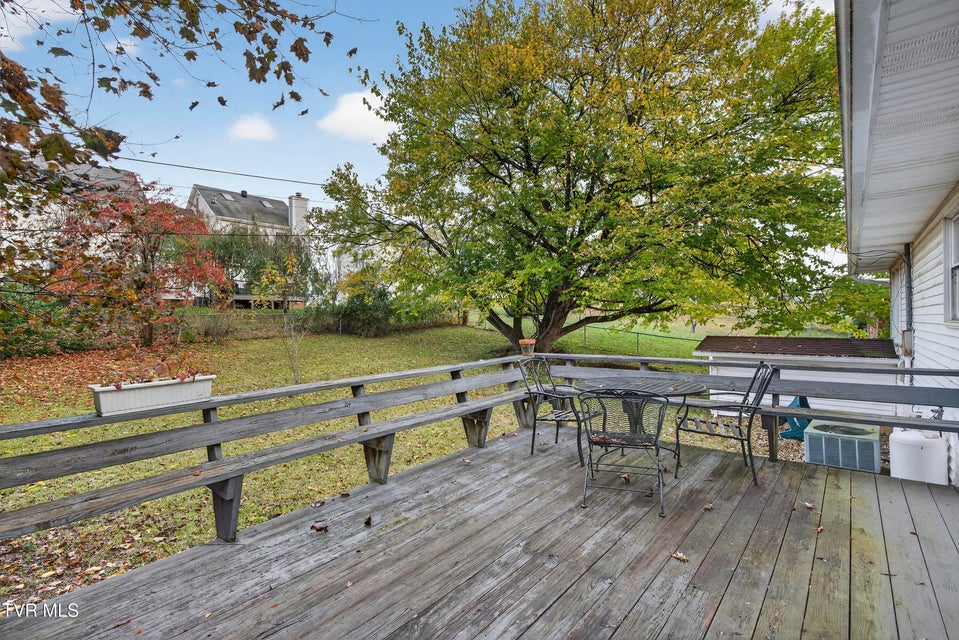 Photo #12: 825 Edgemont North Street