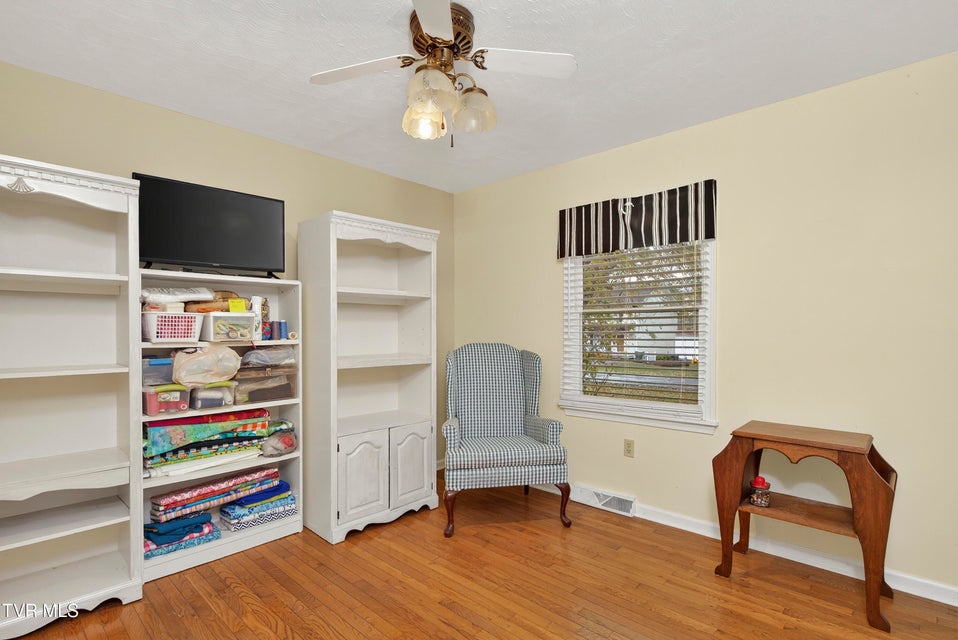 Photo #15: 825 Edgemont North Street