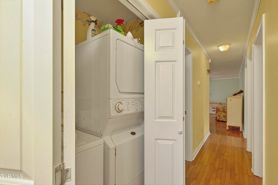 Photo #18: 825 Edgemont North Street