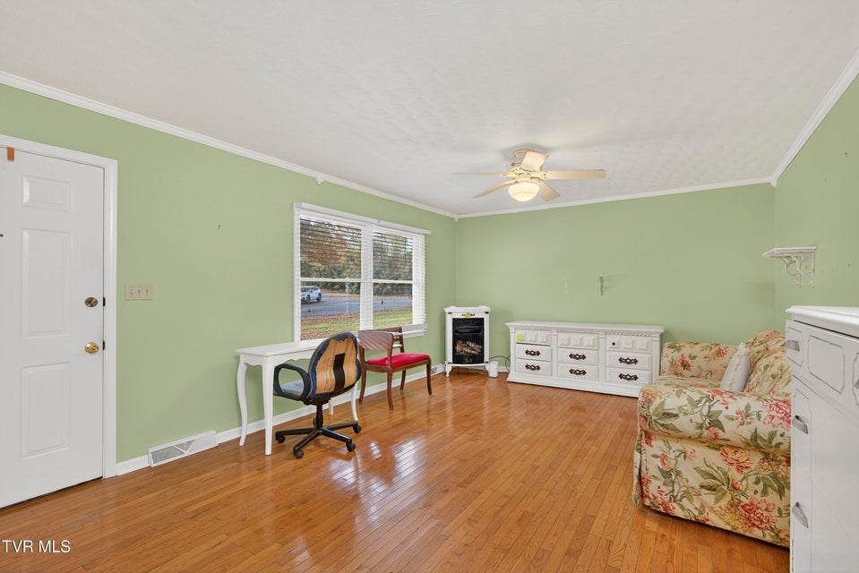 Photo #5: 825 Edgemont North Street