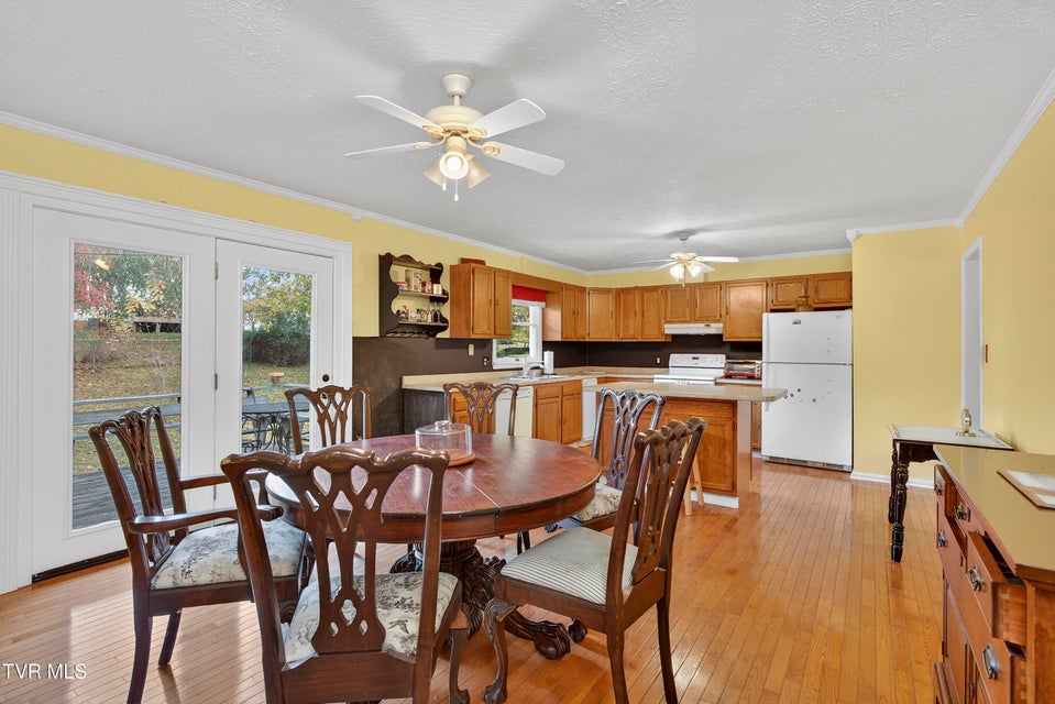 Photo #8: 825 Edgemont North Street