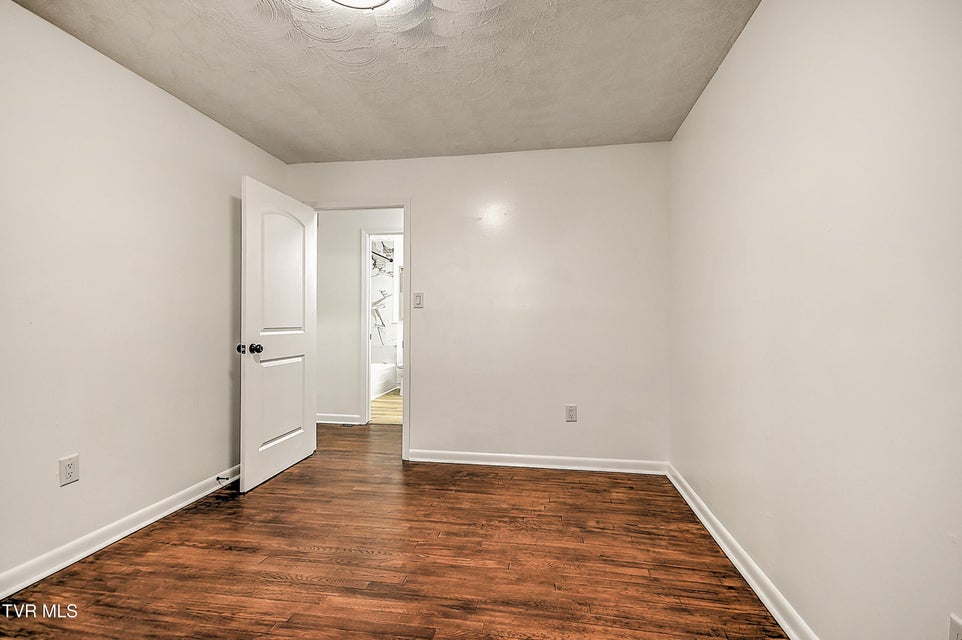 Photo #22: 425 Seminole Road