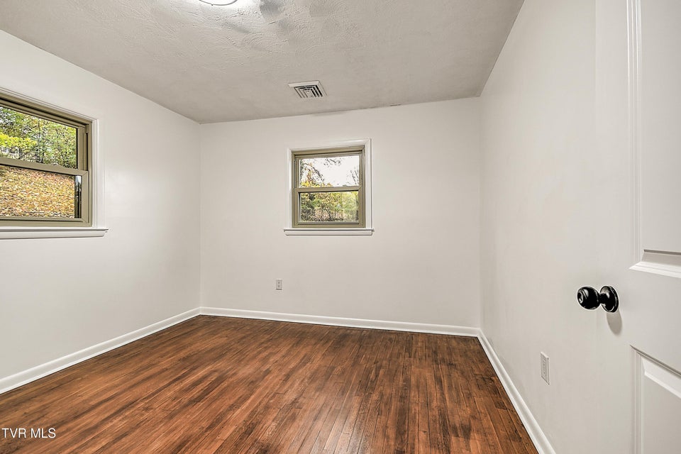 Photo #29: 425 Seminole Road