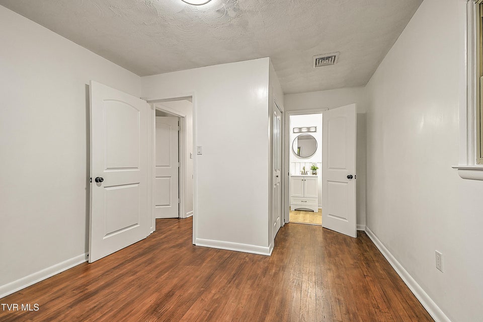 Photo #30: 425 Seminole Road