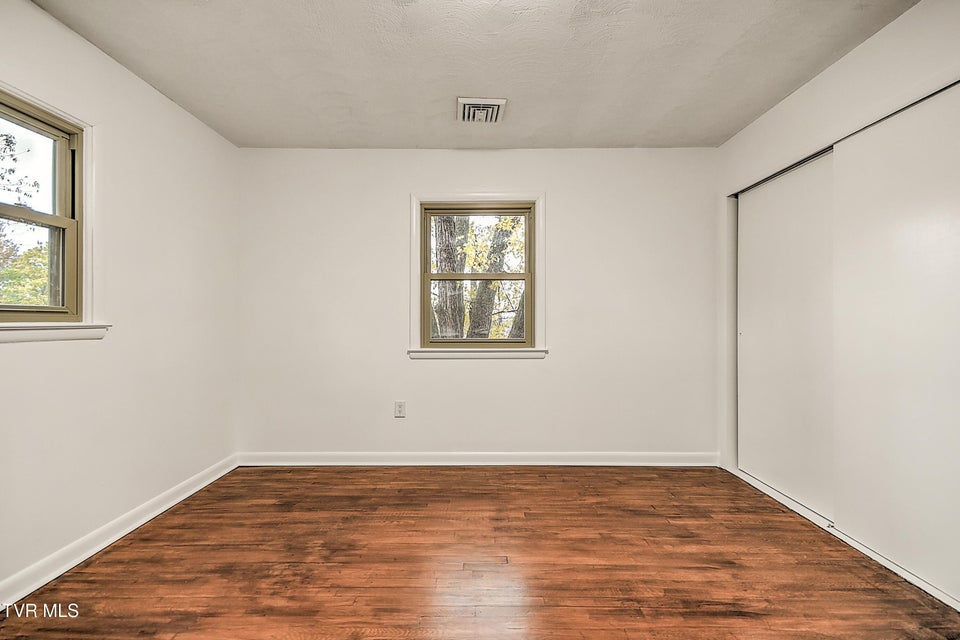 Photo #26: 425 Seminole Road