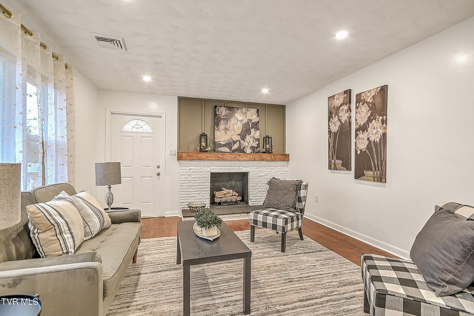 Photo #18: 425 Seminole Road