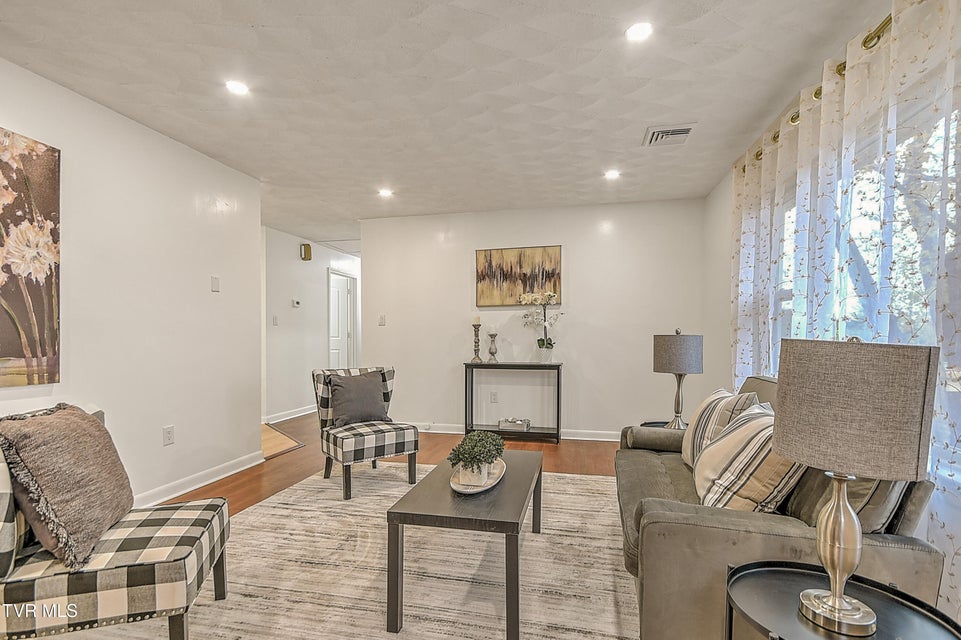 Photo #19: 425 Seminole Road