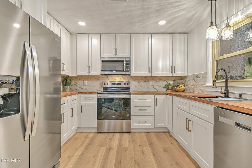 Photo #12: 425 Seminole Road