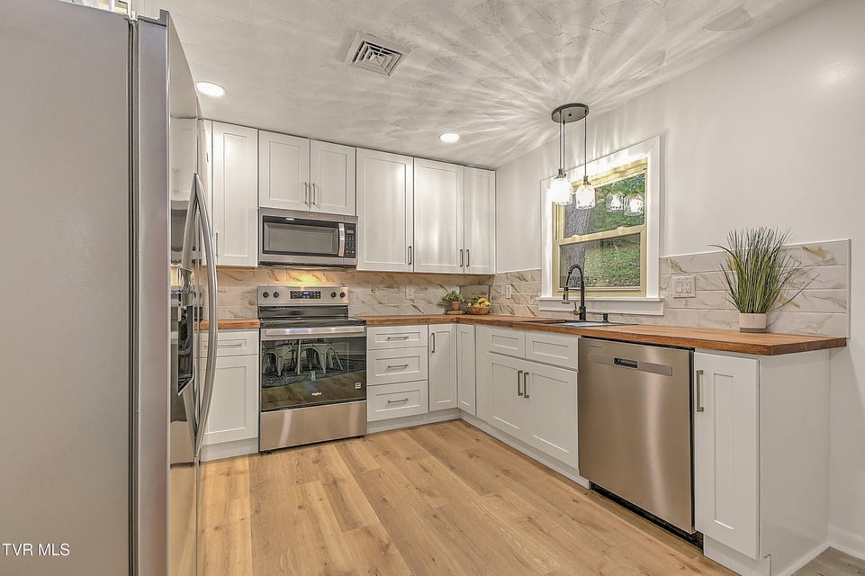 Photo #14: 425 Seminole Road