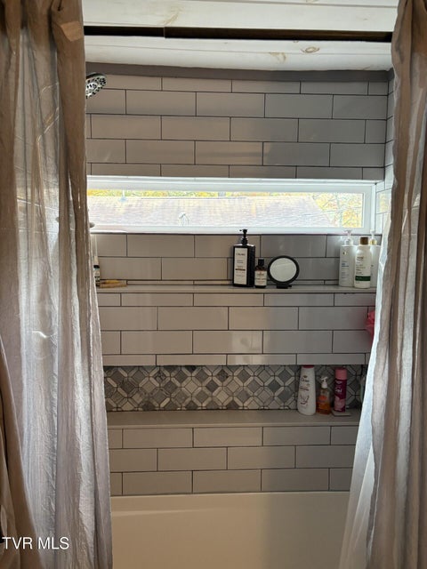 Photo #9: 215 Stafford Street