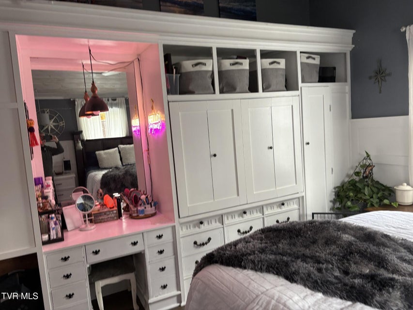 Photo #10: 215 Stafford Street