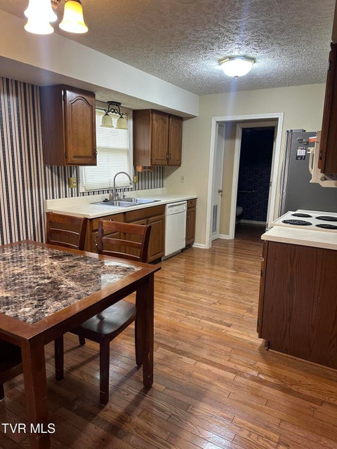 Photo #21: 4 Windridge Court