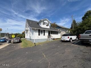 Photo #3: 921 Edgemont Avenue