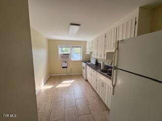 Photo #6: 921 Edgemont Avenue