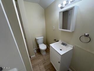 Photo #7: 921 Edgemont Avenue