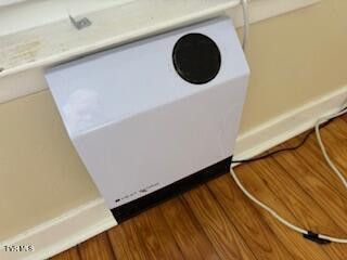 Photo #14: 921 Edgemont Avenue