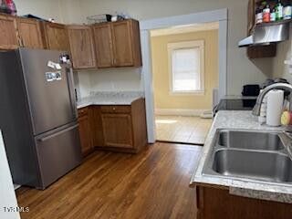 Photo #27: 921 Edgemont Avenue