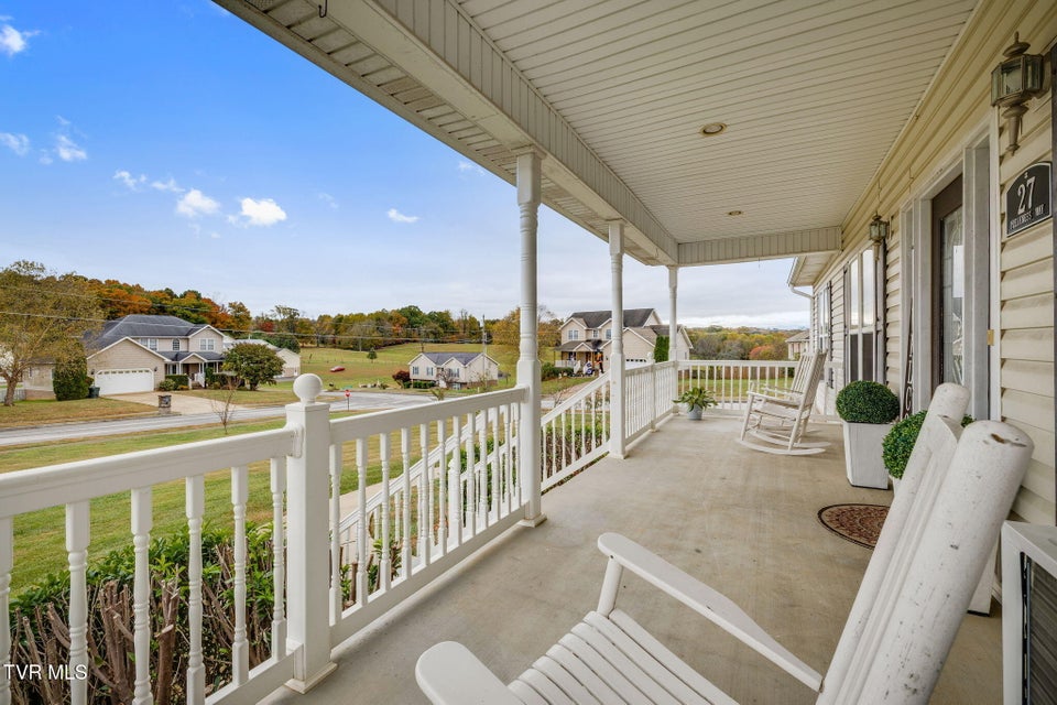 Photo #5: 27 Preakness Way