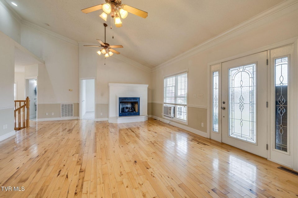 Photo #8: 27 Preakness Way