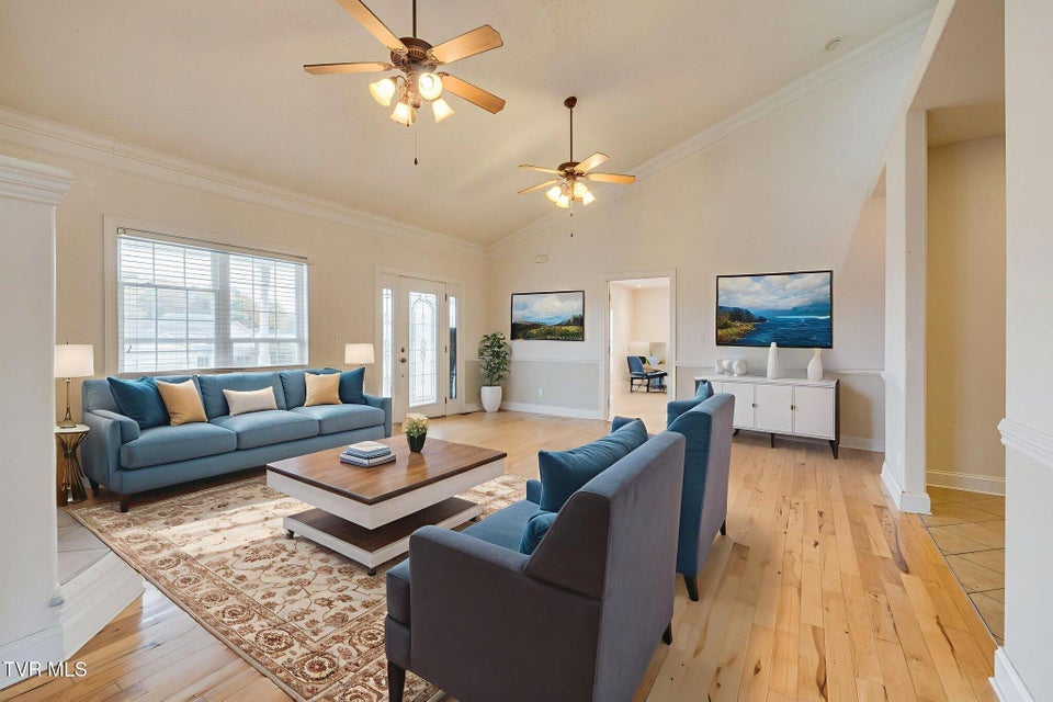 Photo #11: 27 Preakness Way