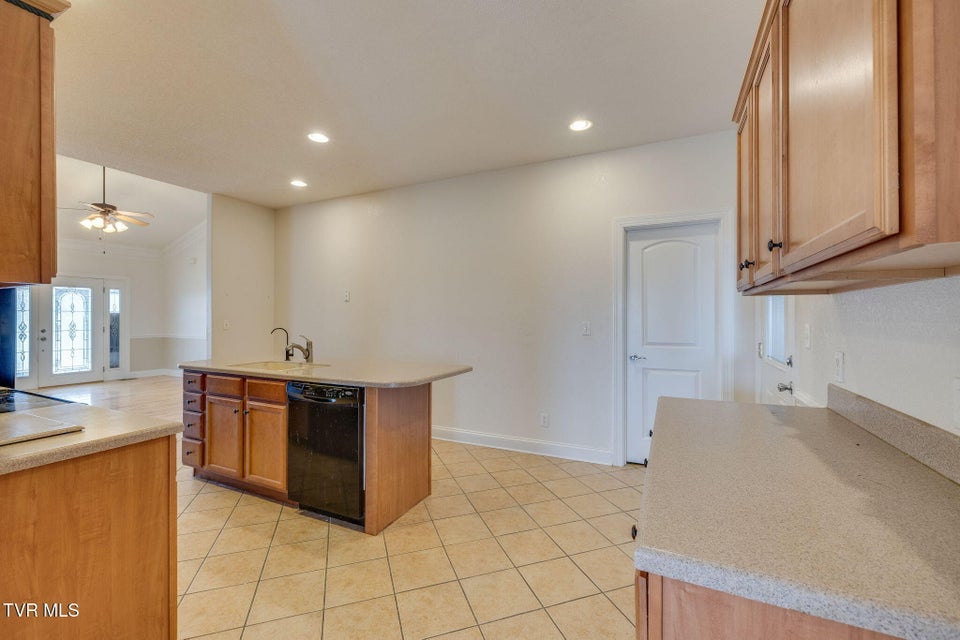 Photo #15: 27 Preakness Way