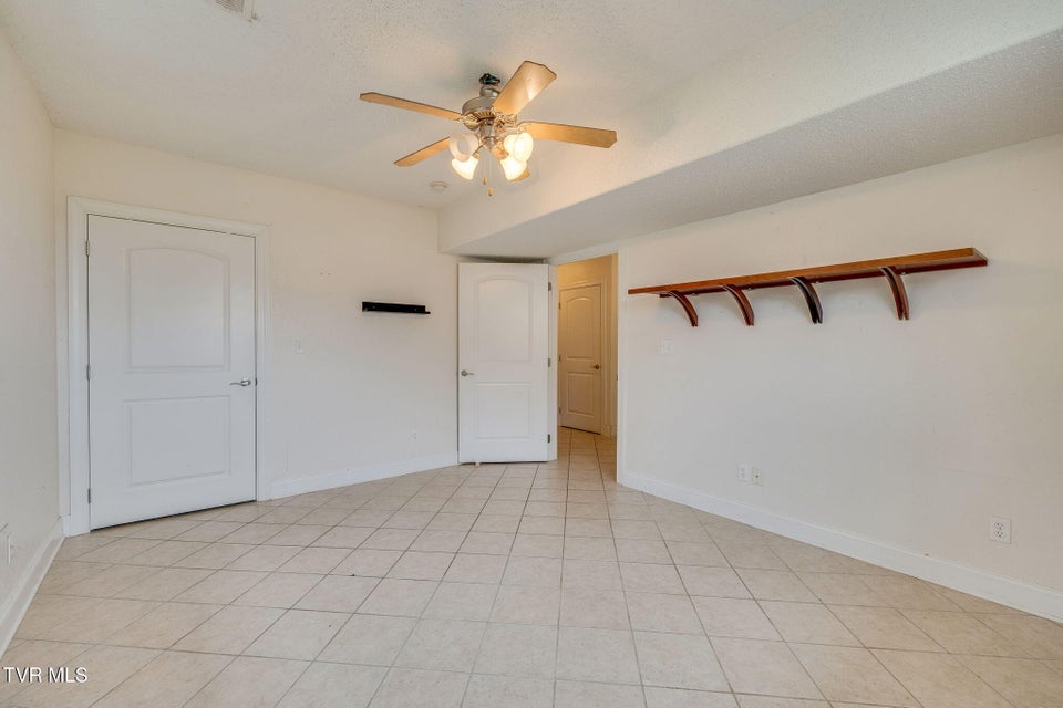 Photo #45: 27 Preakness Way