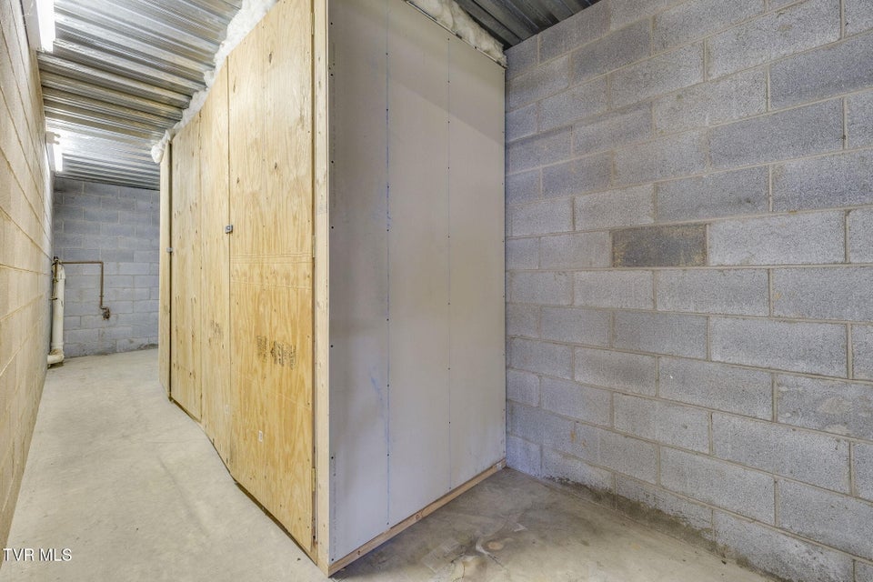 Photo #51: 27 Preakness Way