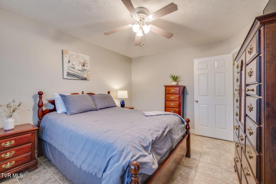 Photo #17: 1024 Konnarock Road