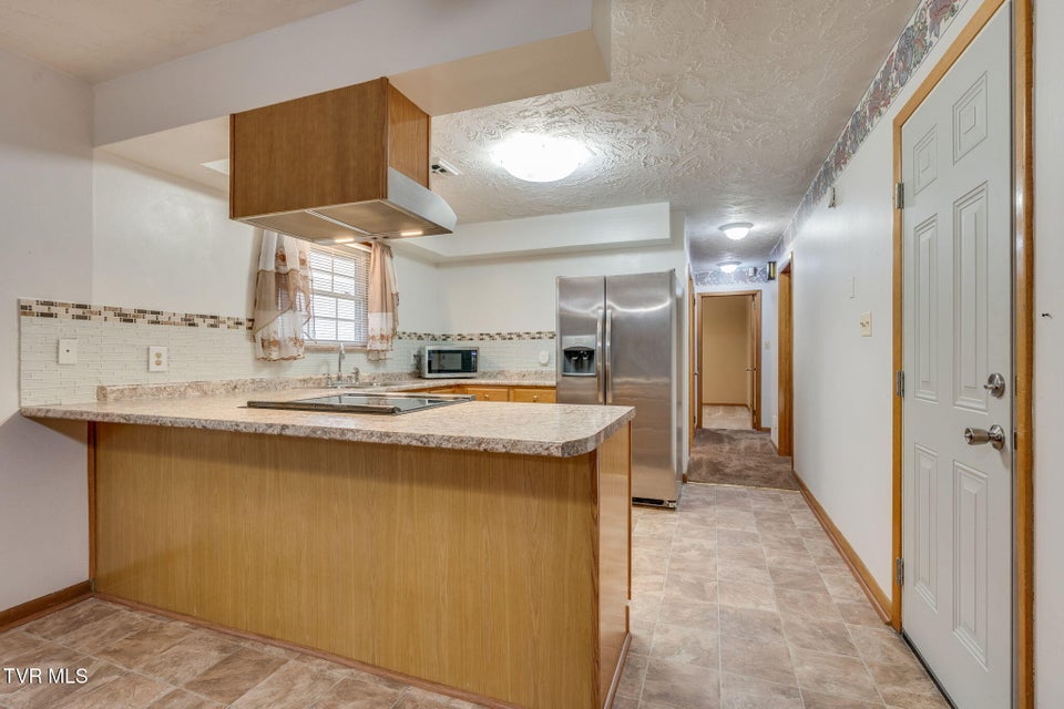 Photo #10: 400 Drinnon Drive