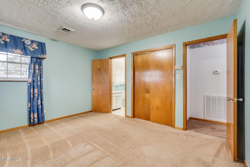 Photo #15: 400 Drinnon Drive