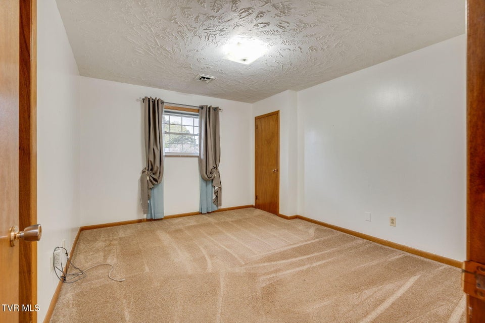 Photo #22: 400 Drinnon Drive