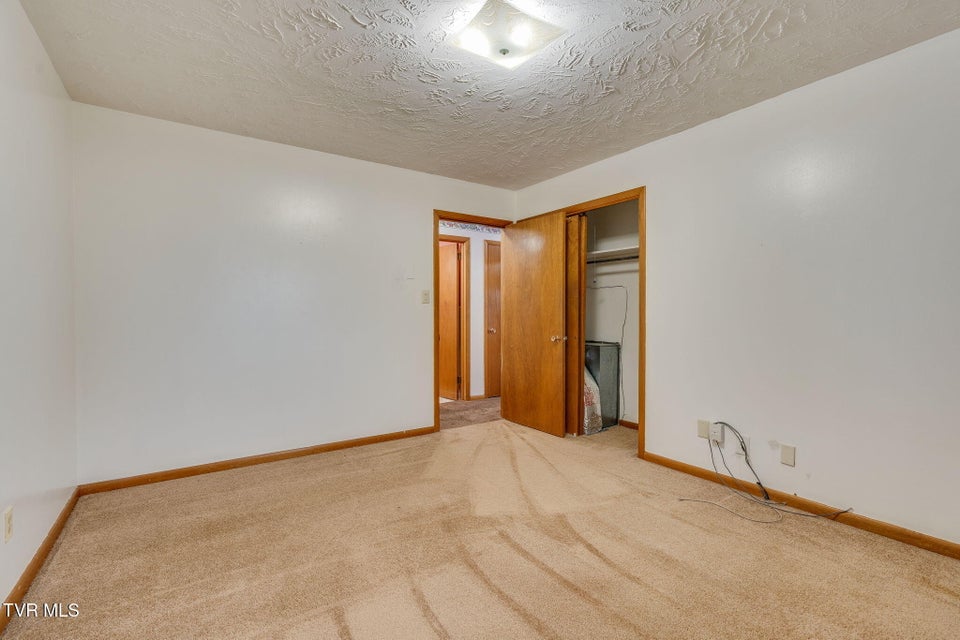 Photo #23: 400 Drinnon Drive