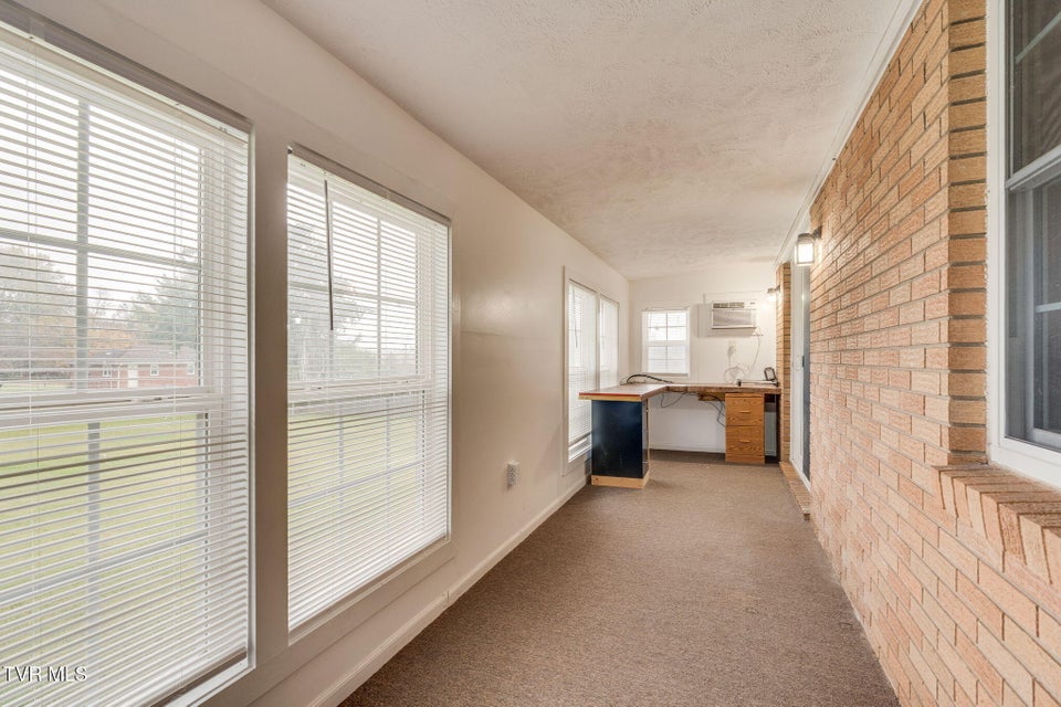 Photo #25: 400 Drinnon Drive