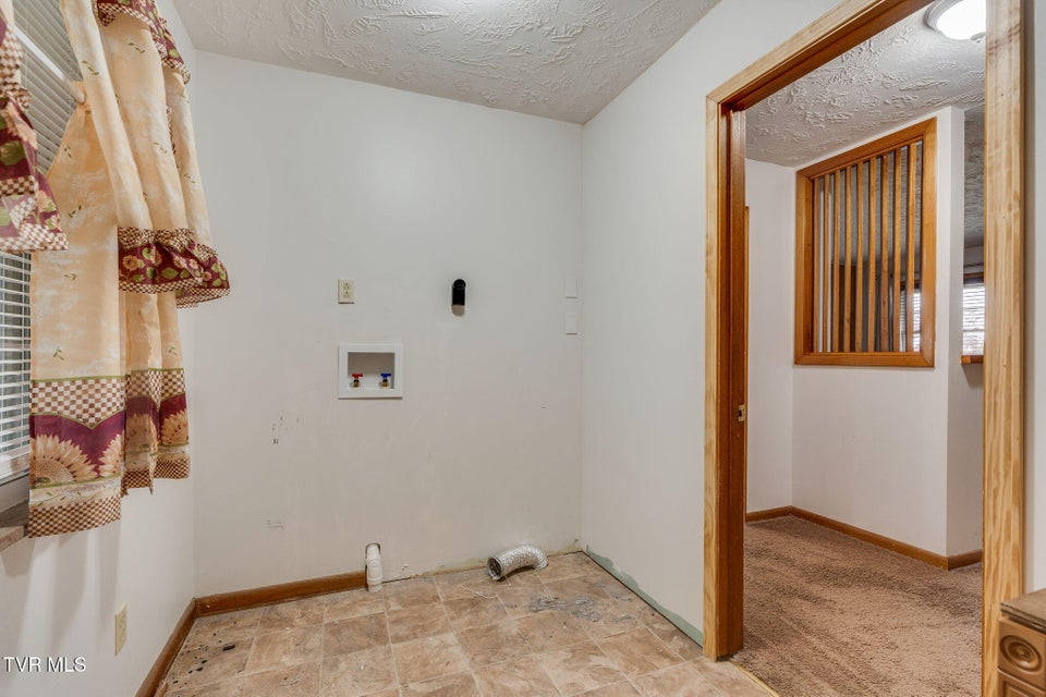 Photo #26: 400 Drinnon Drive