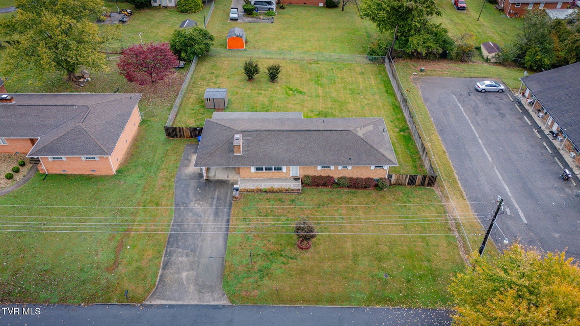 Photo #37: 400 Drinnon Drive