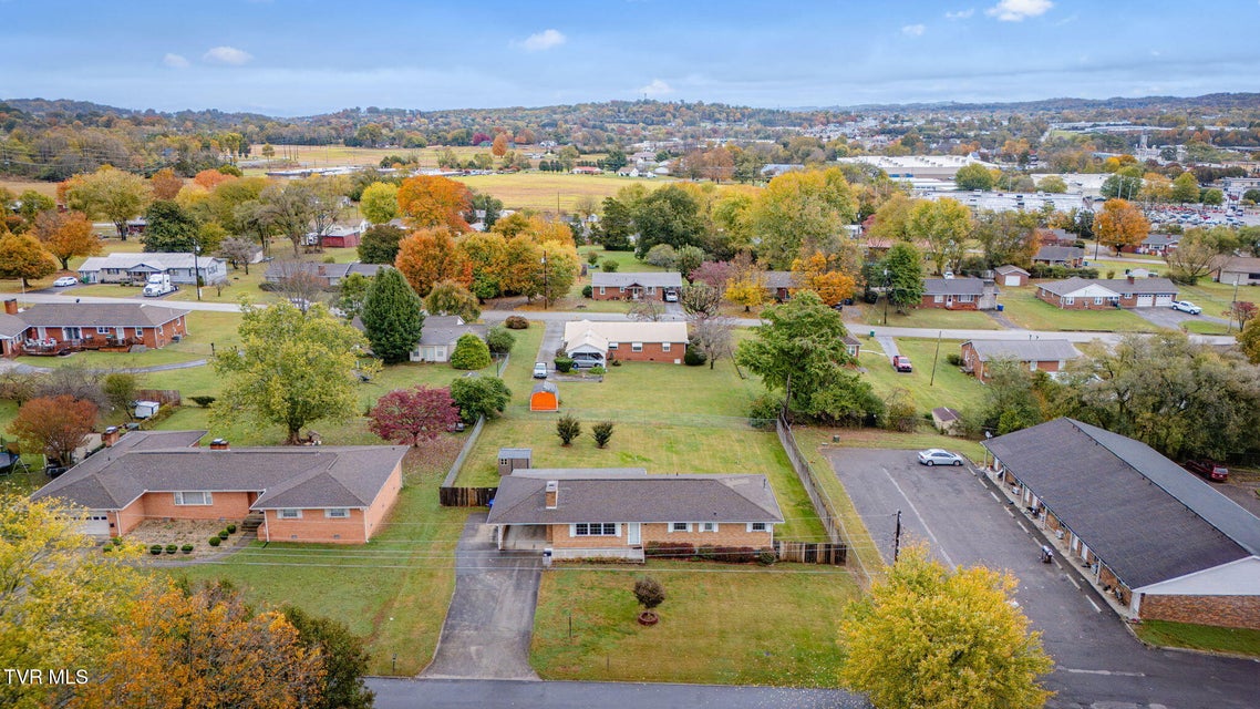 Photo #38: 400 Drinnon Drive