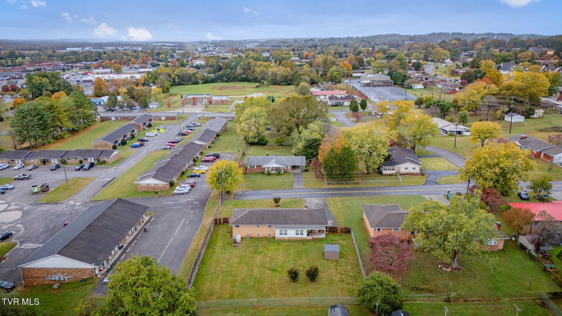 Photo #40: 400 Drinnon Drive