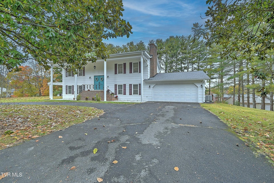 Photo #5: 22097 Strada Circle