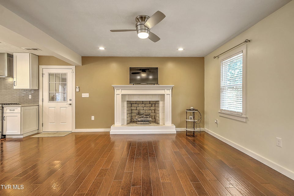 Photo #7: 22097 Strada Circle