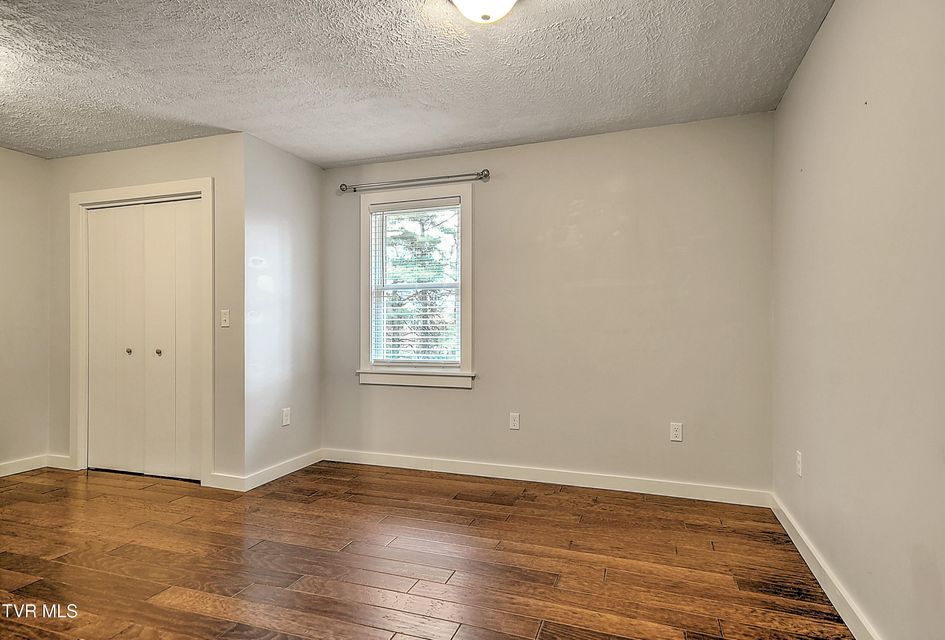 Photo #32: 22097 Strada Circle