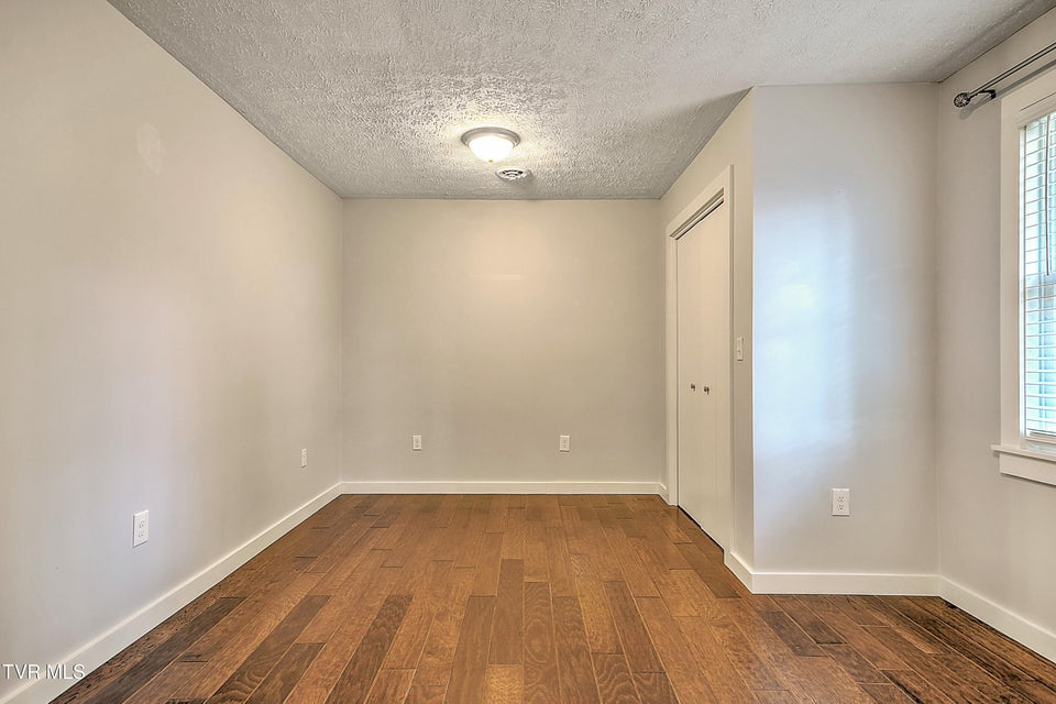 Photo #33: 22097 Strada Circle