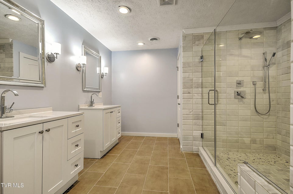 Photo #26: 22097 Strada Circle