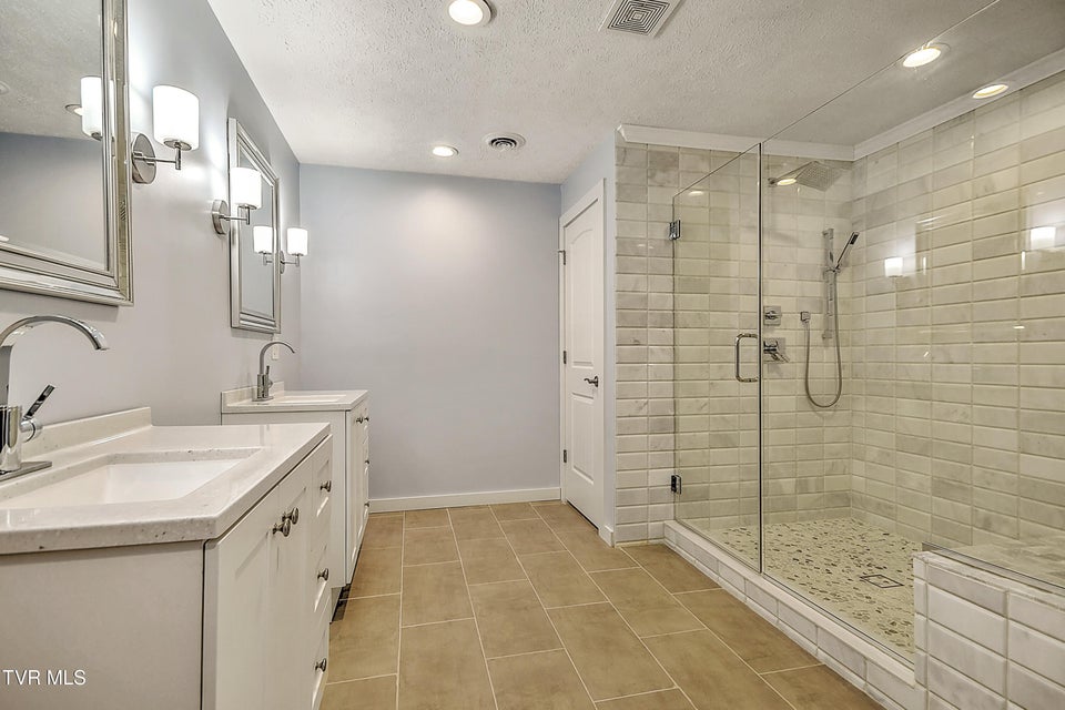 Photo #24: 22097 Strada Circle