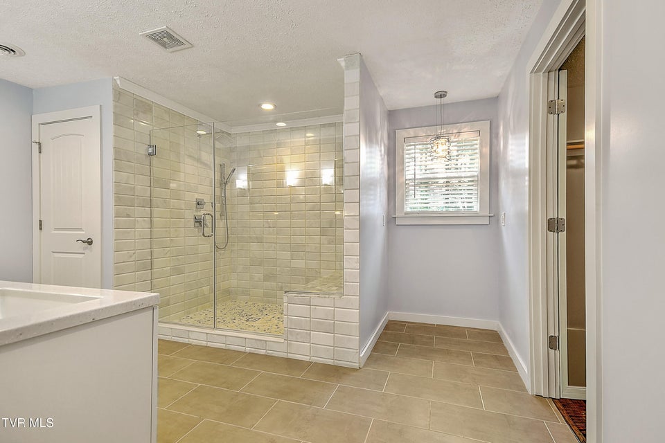 Photo #25: 22097 Strada Circle