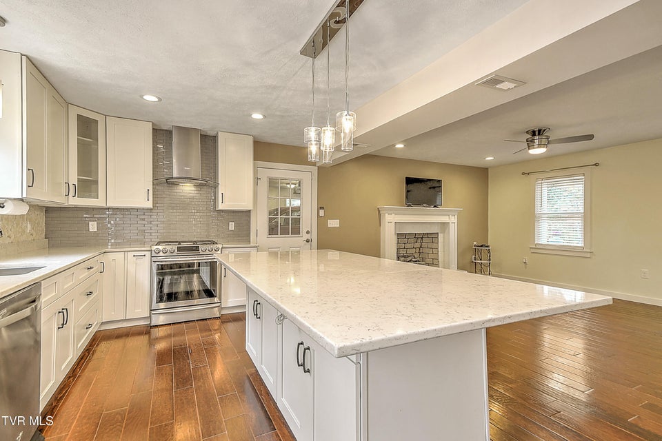 Photo #9: 22097 Strada Circle