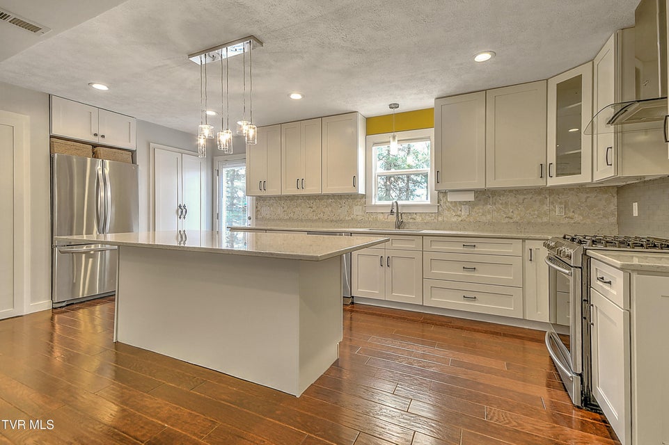 Photo #12: 22097 Strada Circle