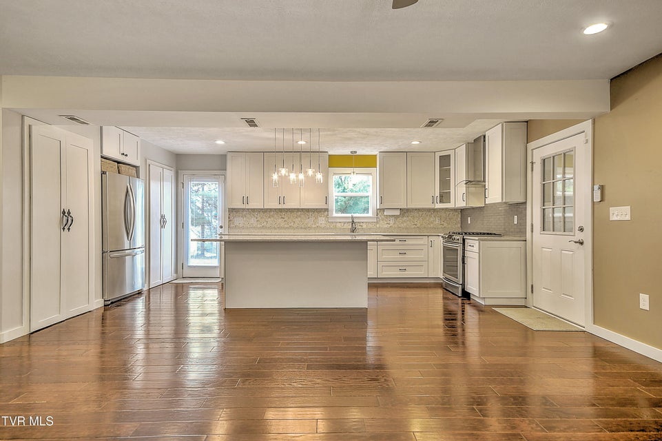 Photo #10: 22097 Strada Circle