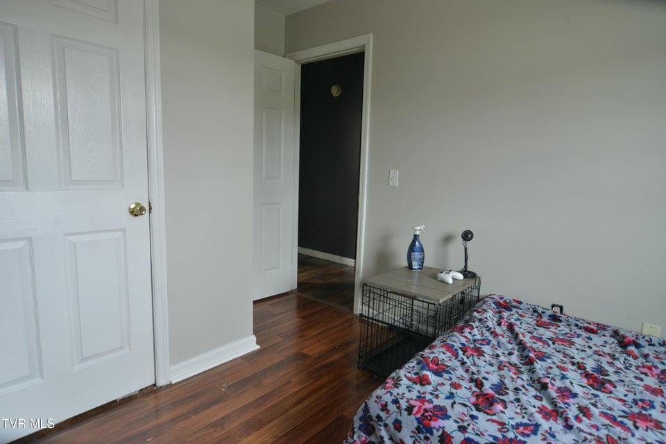 Photo #19: 684 Hallock Circle