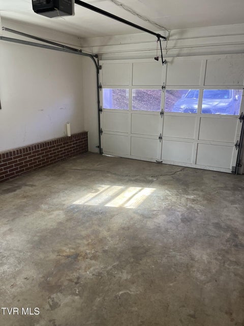 Photo #14: 320 Hill Crest Street