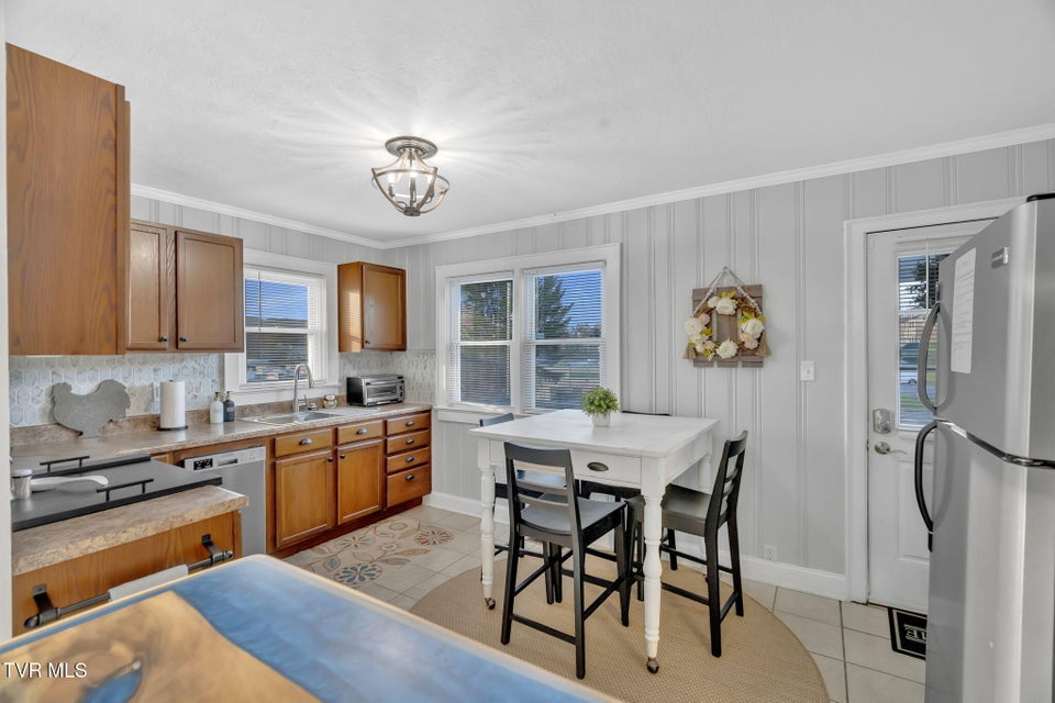 Photo #8: 102 Memorial Drive